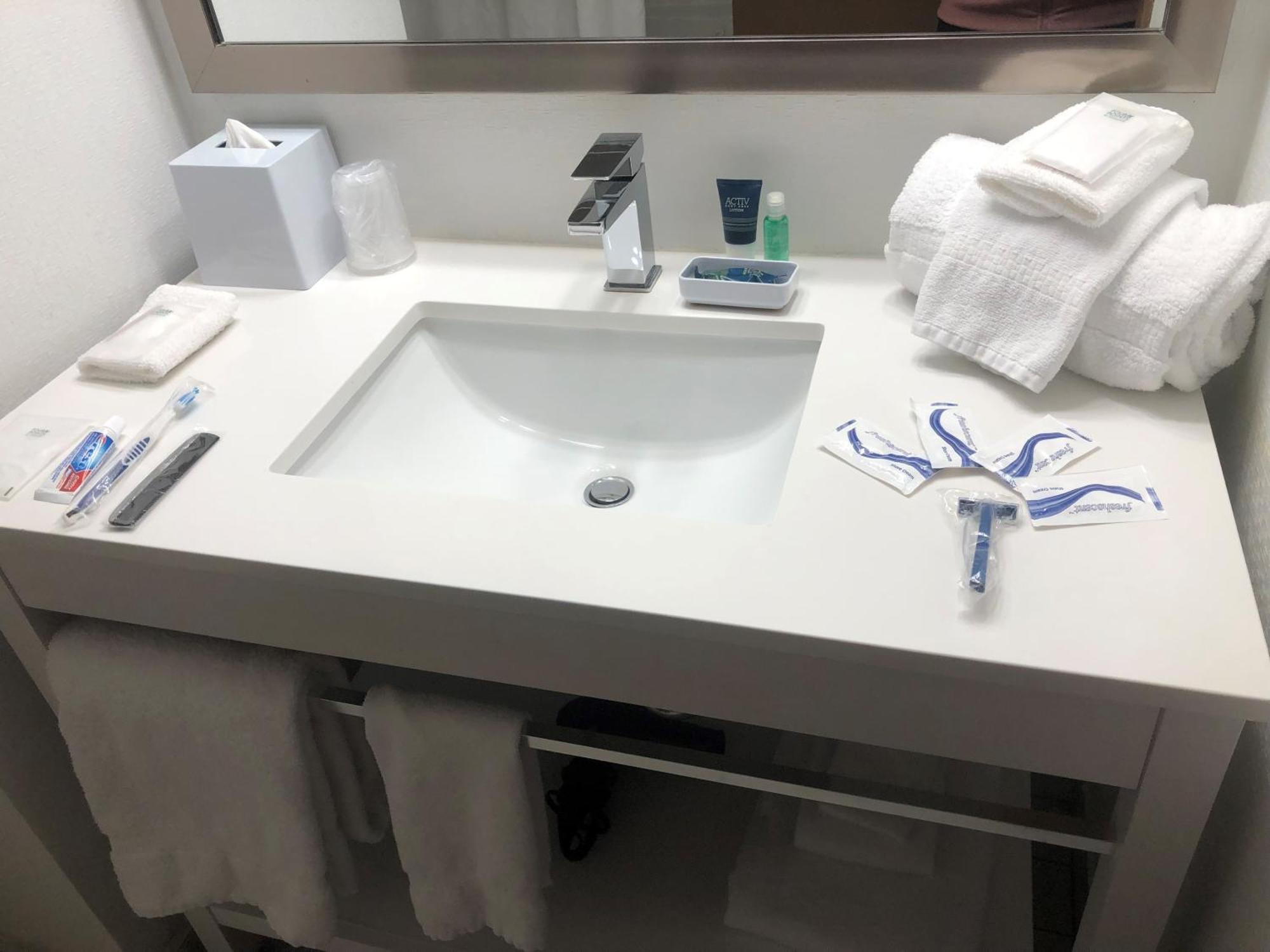 Four Points By Sheraton باري المظهر الخارجي الصورة